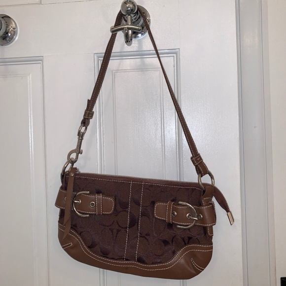 Coach shoulder bag - Picture 1 of 3